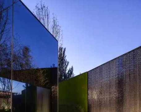 （镜面漆消泡剂应用场景）